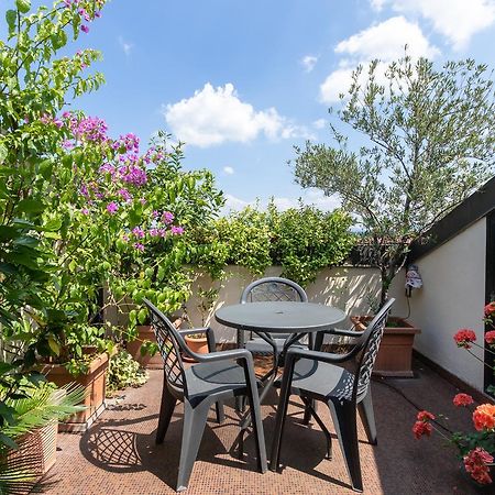 Attico Di Charme Bed & Breakfast Verona Eksteriør bilde