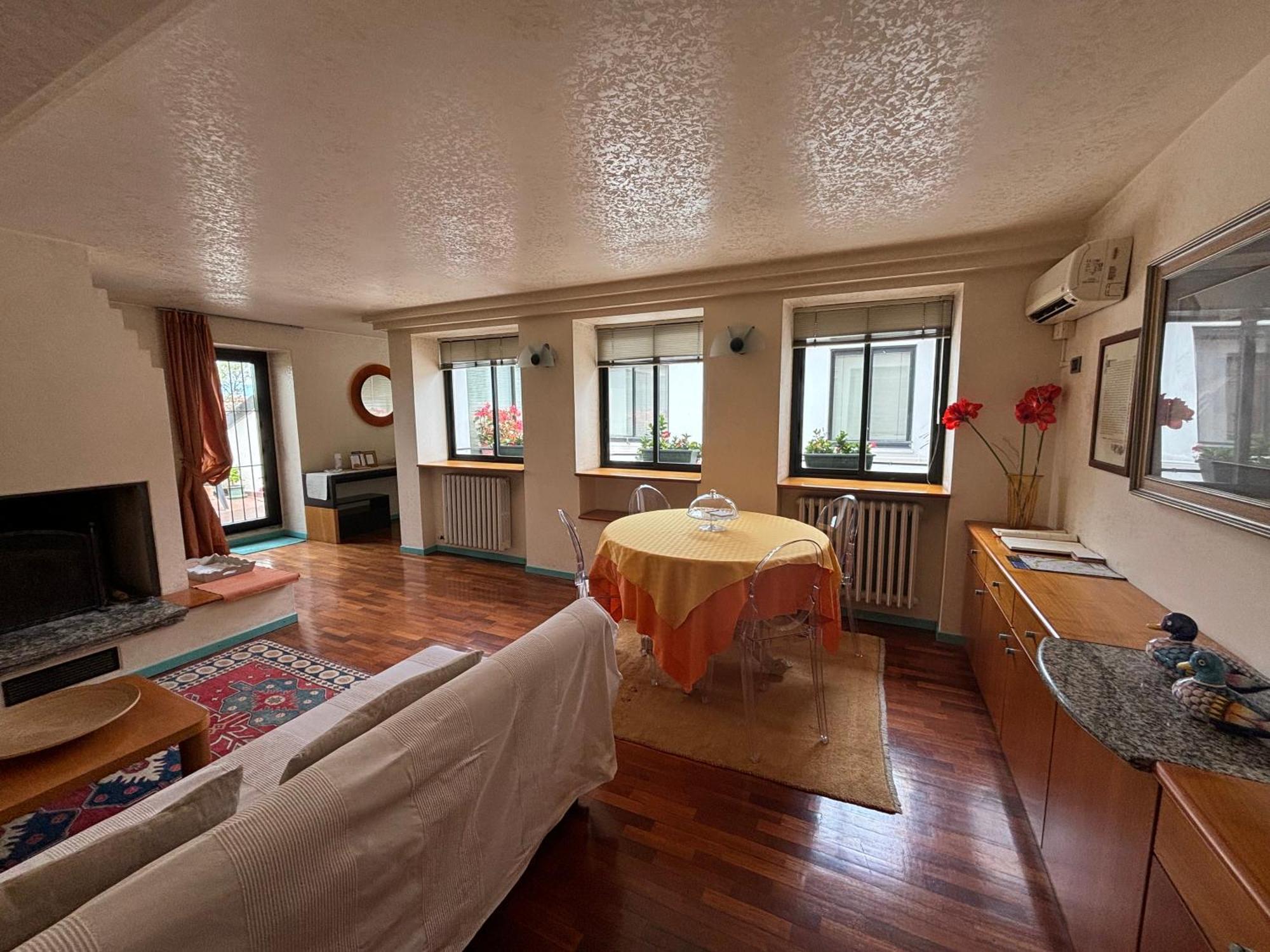 Attico Di Charme Bed & Breakfast Verona Eksteriør bilde