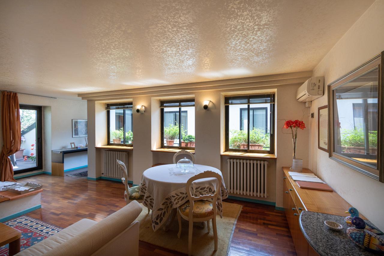 Attico Di Charme Bed & Breakfast Verona Eksteriør bilde